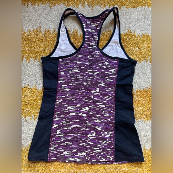 People Tree set Black & Purple Yoga Athletic Cross Back Tops & Cropped Leggings - Picture 4 of 10
